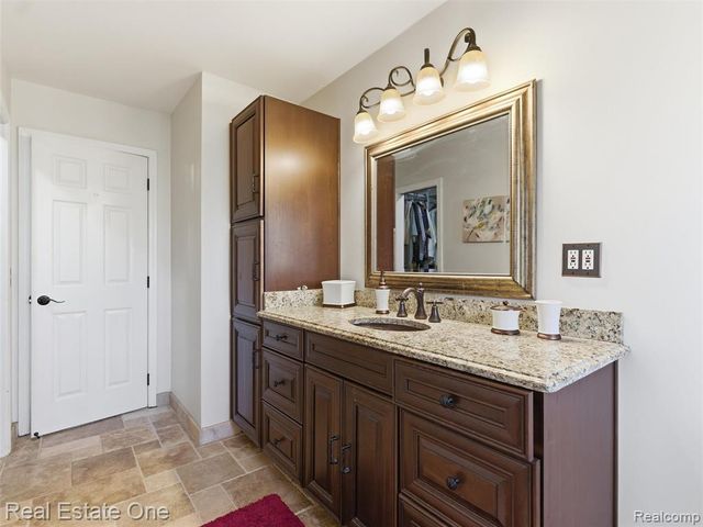 1755 Burrus Road, Ortonville, MI 48462