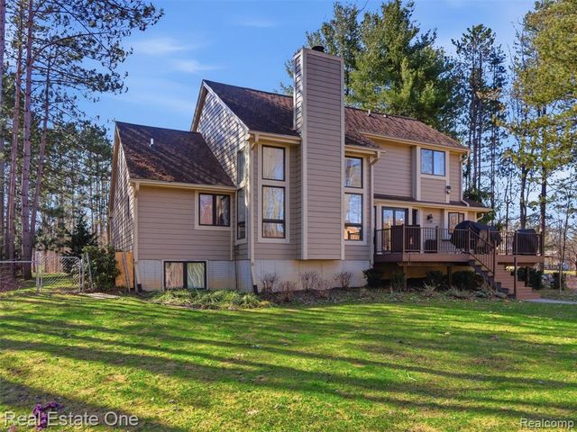 1755 Burrus Road, Ortonville, MI 48462