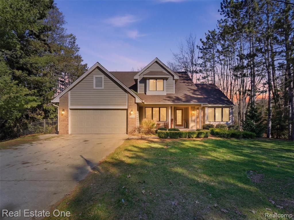 1755 Burrus Road, Ortonville, MI 48462