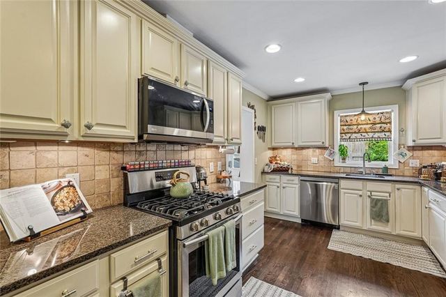 1631 Fearn Circle NE, Brookhaven, GA 30319