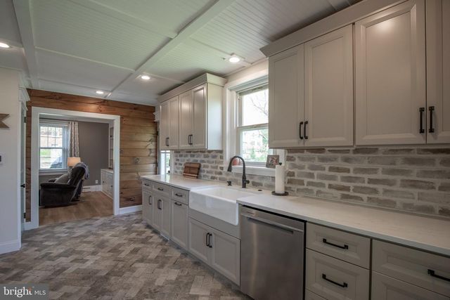 165 N 4TH ST, Souderton, PA 18964