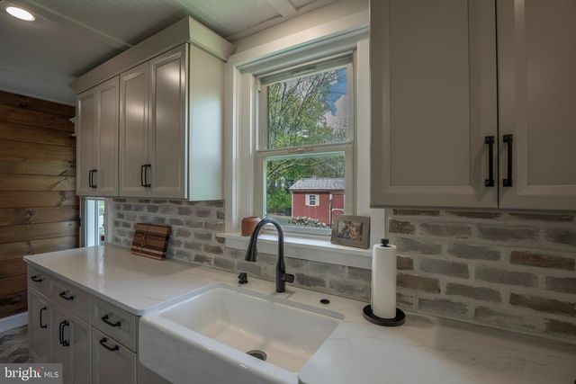 165 N 4TH ST, Souderton, PA 18964