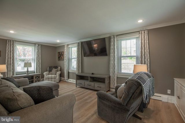 165 N 4TH ST, Souderton, PA 18964