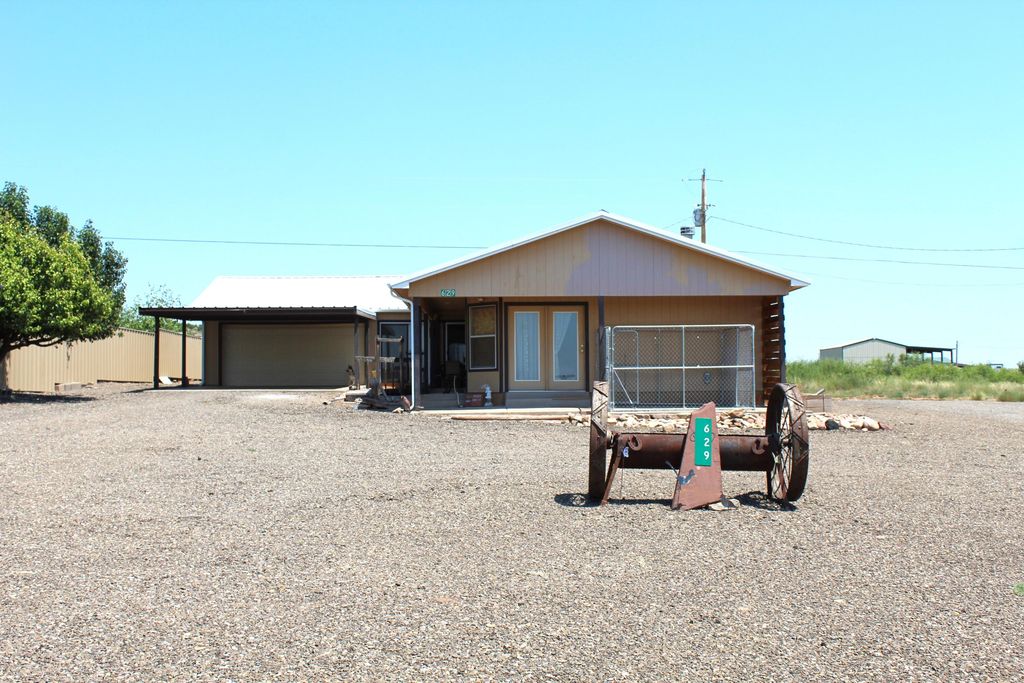 629 Conchas Drive, Conchas Dam, NM 88416