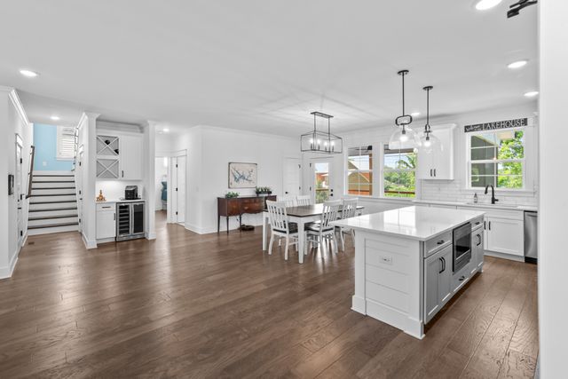 71 Fanning Bend Dr, Winchester, TN 37398