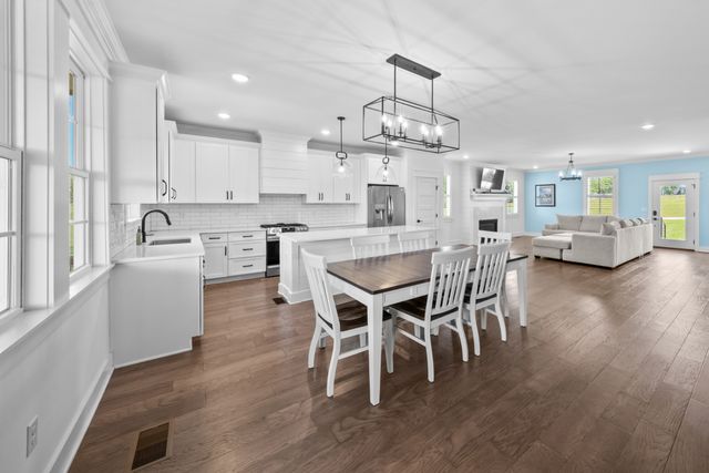 71 Fanning Bend Dr, Winchester, TN 37398