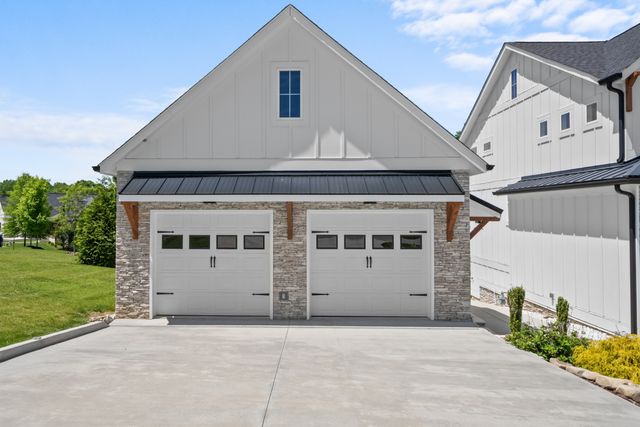 71 Fanning Bend Dr, Winchester, TN 37398