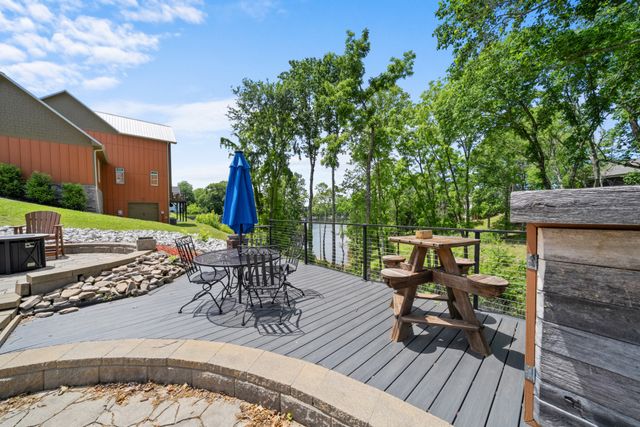 71 Fanning Bend Dr, Winchester, TN 37398