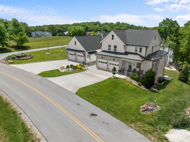 71 Fanning Bend Dr, Winchester, TN 37398