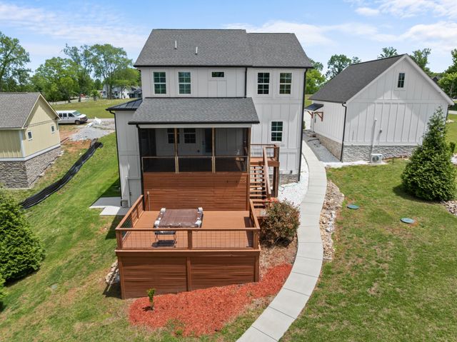 71 Fanning Bend Dr, Winchester, TN 37398