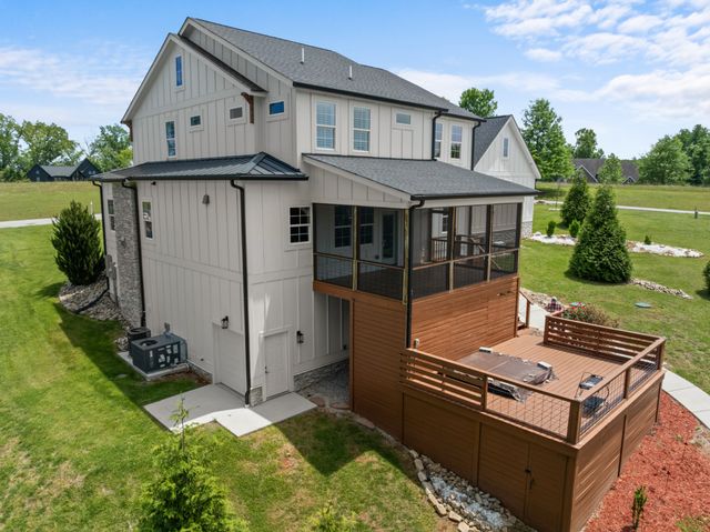 71 Fanning Bend Dr, Winchester, TN 37398
