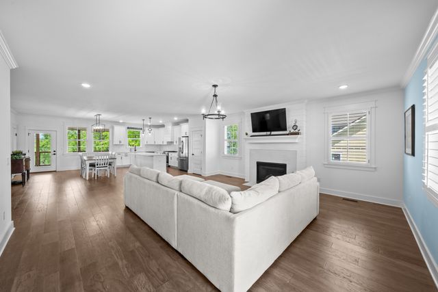 71 Fanning Bend Dr, Winchester, TN 37398