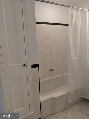 31 N CANNON DR, Wilmington, DE 19809