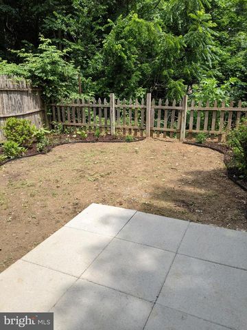 31 N CANNON DR, Wilmington, DE 19809