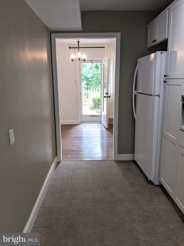 31 N CANNON DR, Wilmington, DE 19809