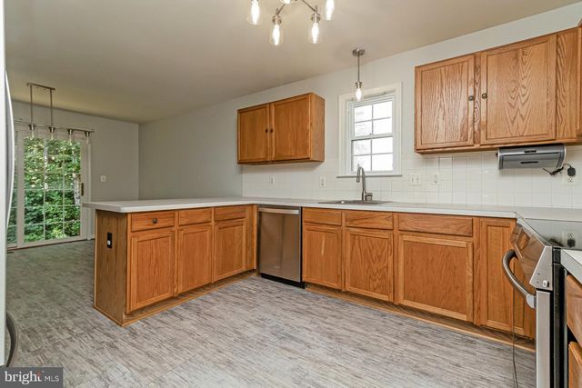 10116 CHESNEY DR, Spotsylvania, VA 22553