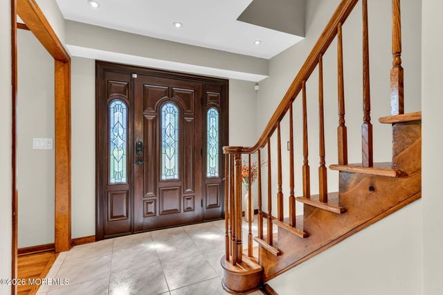 44 Bunker Hill Drive, Middletown, NJ 07748