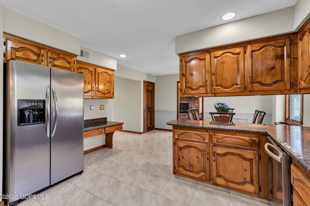 44 Bunker Hill Drive, Middletown, NJ 07748