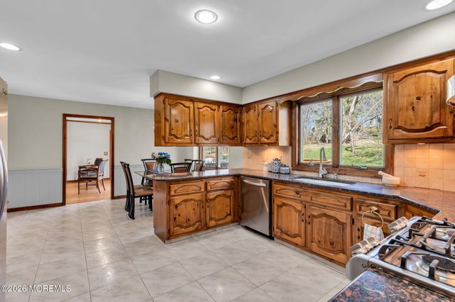 44 Bunker Hill Drive, Middletown, NJ 07748