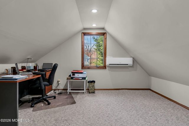 44 Bunker Hill Drive, Middletown, NJ 07748