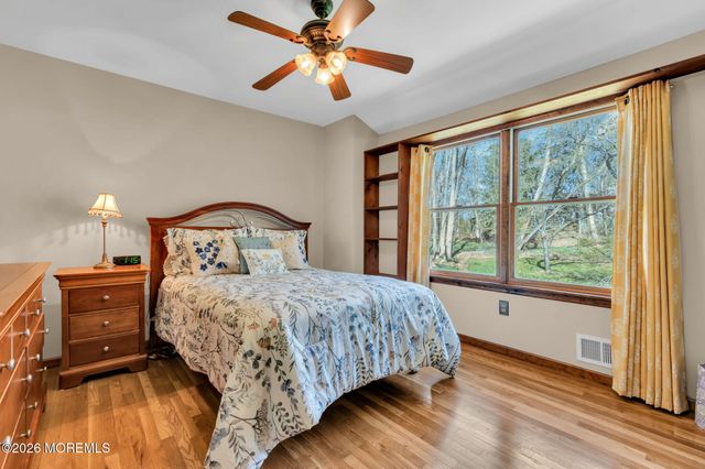 44 Bunker Hill Drive, Middletown, NJ 07748