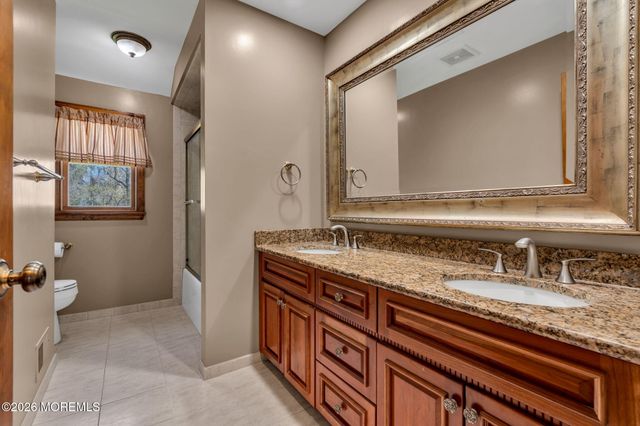 44 Bunker Hill Drive, Middletown, NJ 07748