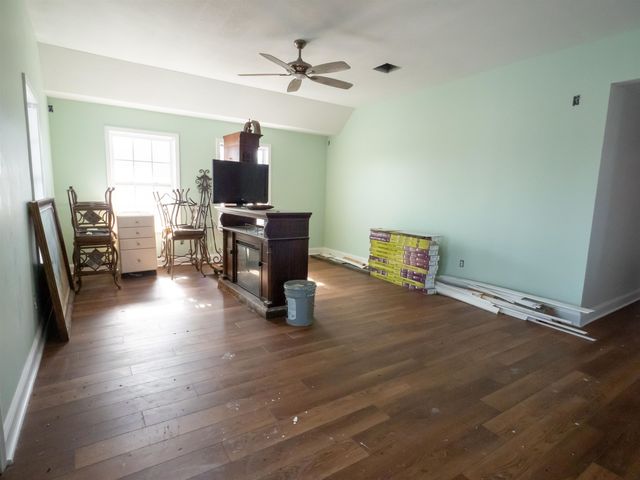 1045 Four Point Rd, Dulac, LA 70353