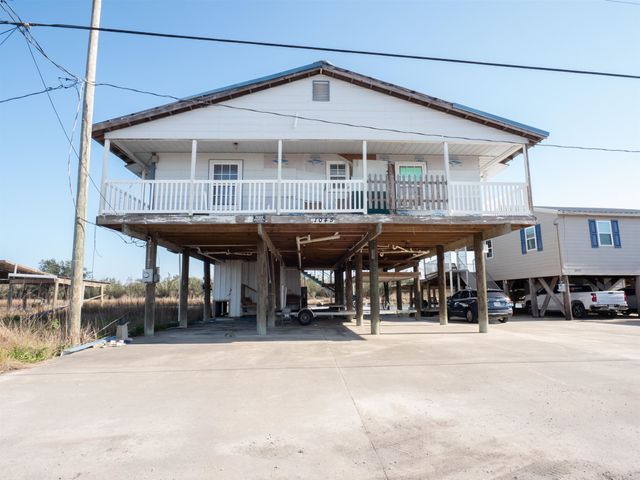 1045 Four Point Rd, Dulac, LA 70353