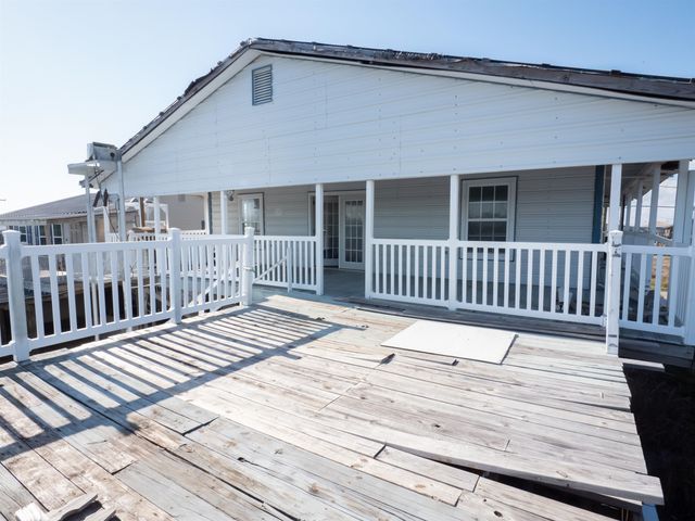 1045 Four Point Rd, Dulac, LA 70353