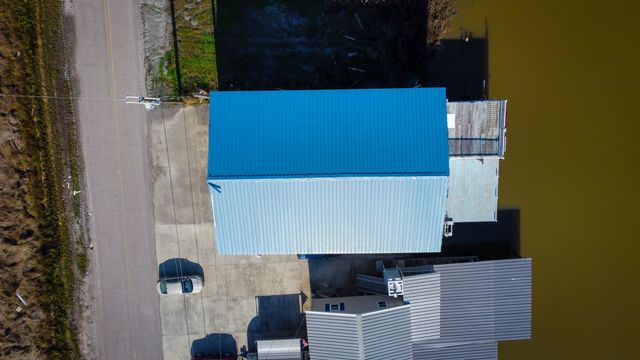 1045 Four Point Rd, Dulac, LA 70353