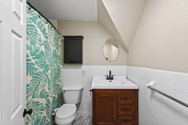 953 Carroll Avenue, Saint Paul, MN 55104