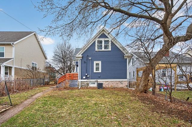 953 Carroll Avenue, Saint Paul, MN 55104