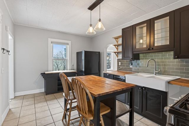 953 Carroll Avenue, Saint Paul, MN 55104