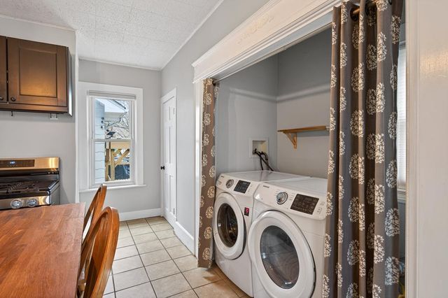 953 Carroll Avenue, Saint Paul, MN 55104