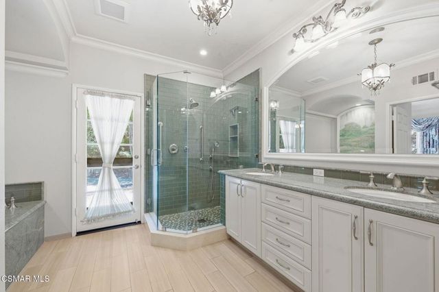 2085 Brookfield Drive, Thousand Oaks, CA 91362