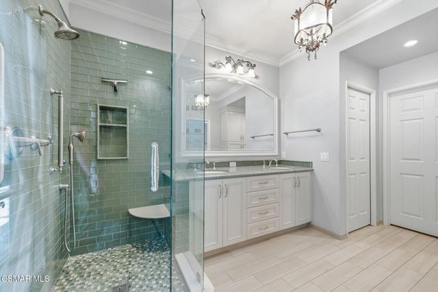 2085 Brookfield Drive, Thousand Oaks, CA 91362