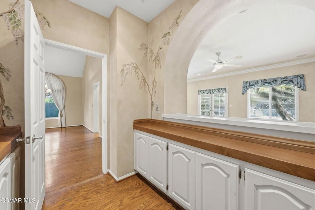 Image 21 of property listing at 2085 Brookfield Drive, Thousand Oaks, CA 91362