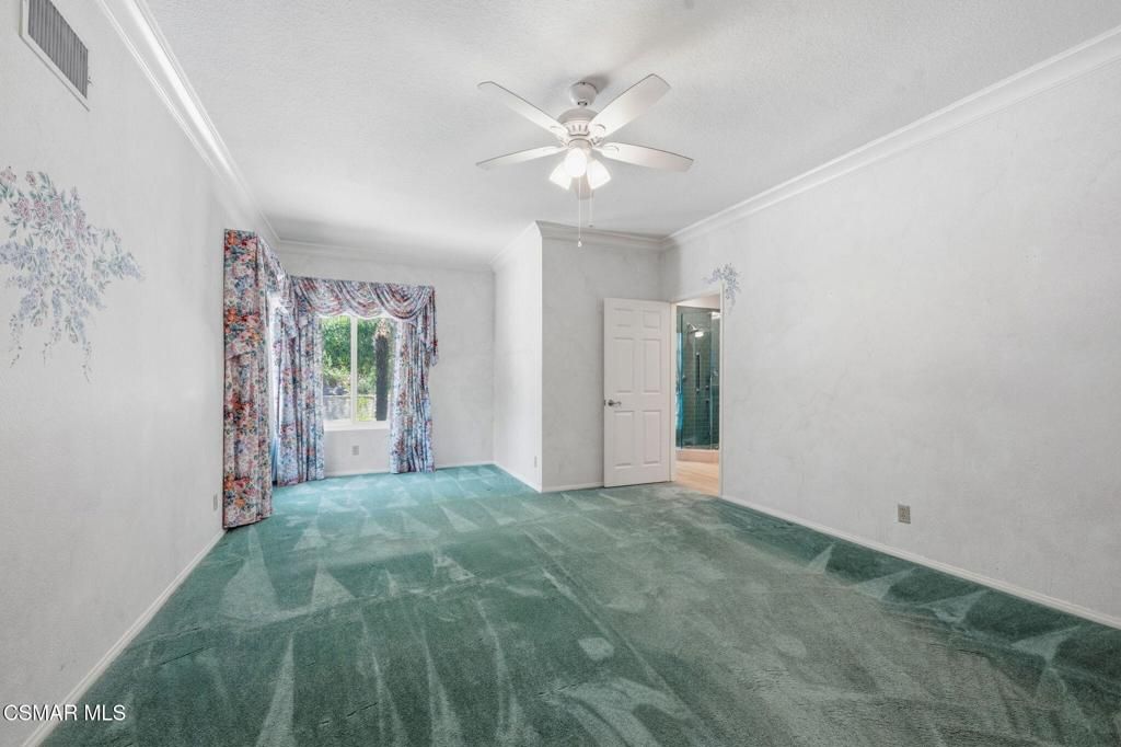 Image 25 of property listing at 2085 Brookfield Drive, Thousand Oaks, CA 91362