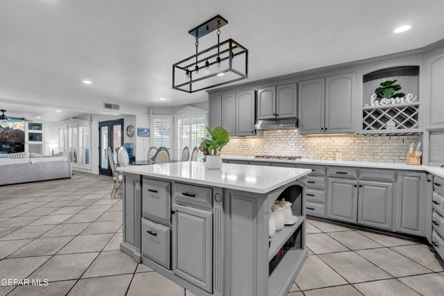 12641 SUN COVE Avenue, El Paso, TX 79938