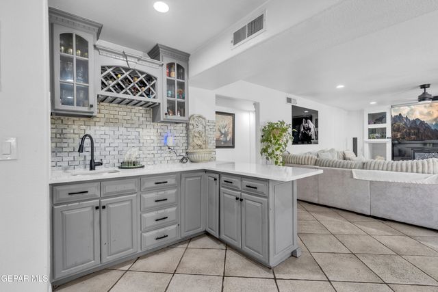 12641 SUN COVE Avenue, El Paso, TX 79938