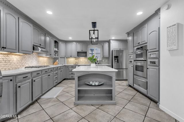 12641 SUN COVE Avenue, El Paso, TX 79938