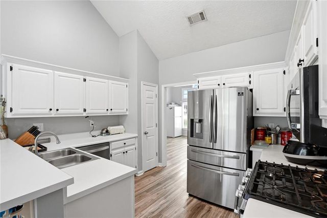727 Eight Point Court, Suwanee, GA 30024