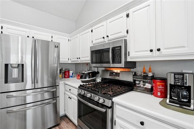 727 Eight Point Court, Suwanee, GA 30024