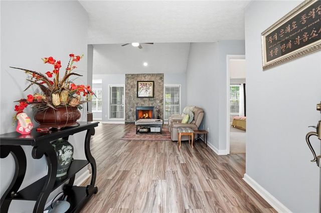727 Eight Point Court, Suwanee, GA 30024