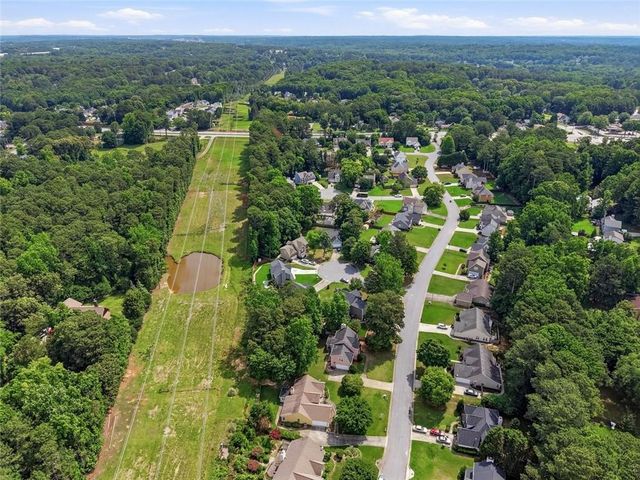 727 Eight Point Court, Suwanee, GA 30024