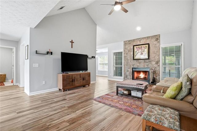 727 Eight Point Court, Suwanee, GA 30024