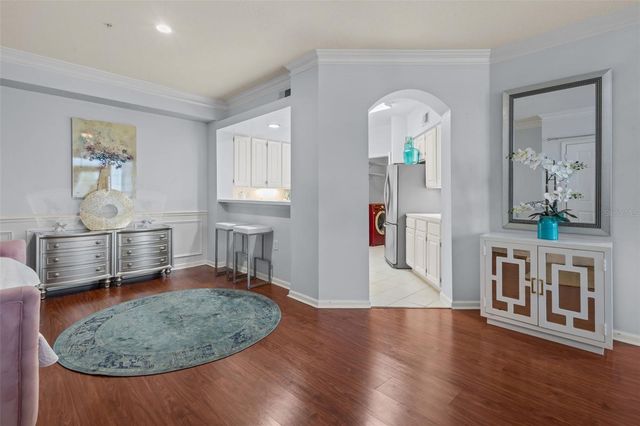 3302 BAY CLUB CIRCLE 3202, Tampa, FL 33607