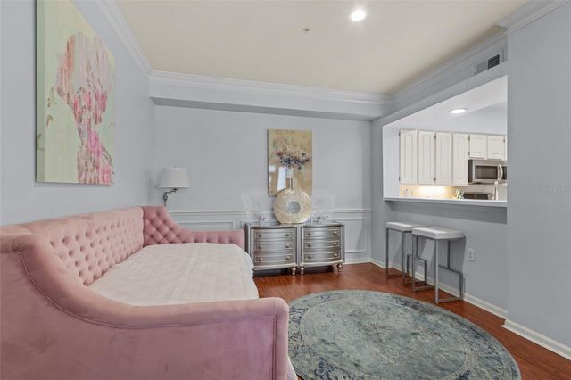 3302 BAY CLUB CIRCLE 3202, Tampa, FL 33607