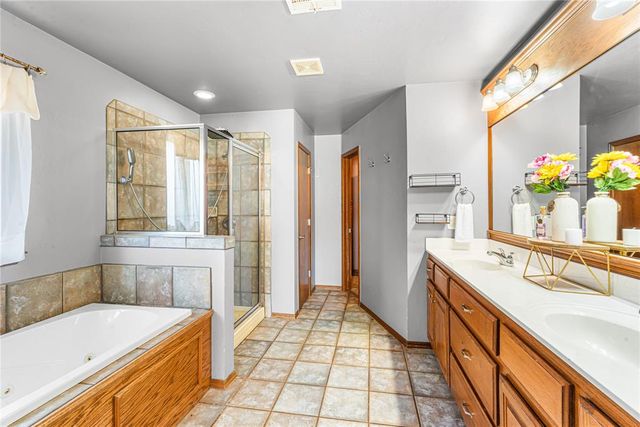 13921 Korbyn Drive, Yukon, OK 73099