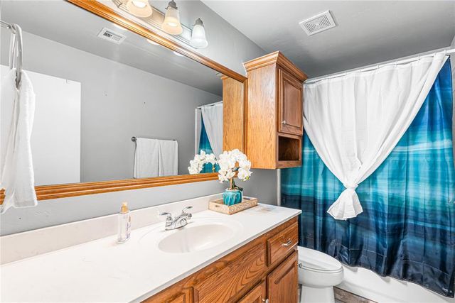 13921 Korbyn Drive, Yukon, OK 73099
